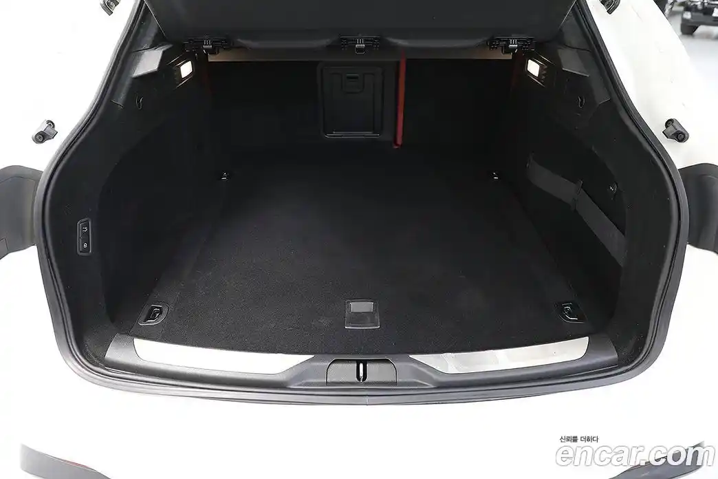 Maserati Levante 2020 3.8 гидро в Москве № 255997, фото 12