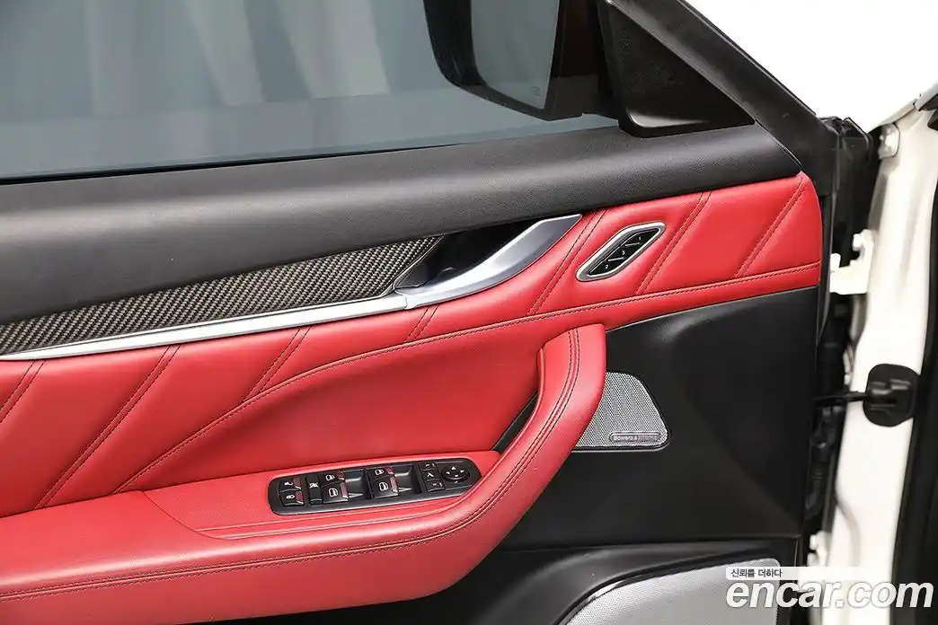 Maserati Levante 2020 3.8 гидро в Москве № 255997, фото 9