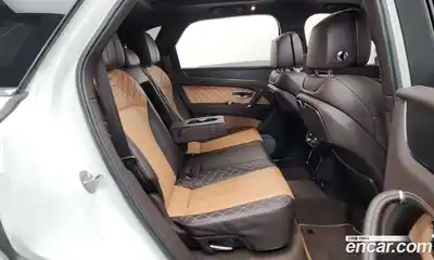 Bentley Bentayga 2018 6.0 гидро в Москве № 256661, миниатюра 12