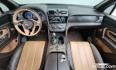 Bentley Bentayga 2018 6.0 гидро в Москве № 256661, миниатюра 7