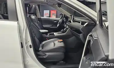 Toyota RAV4 2023 2.5 гидро в Москве № 257107, миниатюра 12