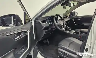 Toyota RAV4 2023 2.5 гидро в Москве № 257107, миниатюра 10