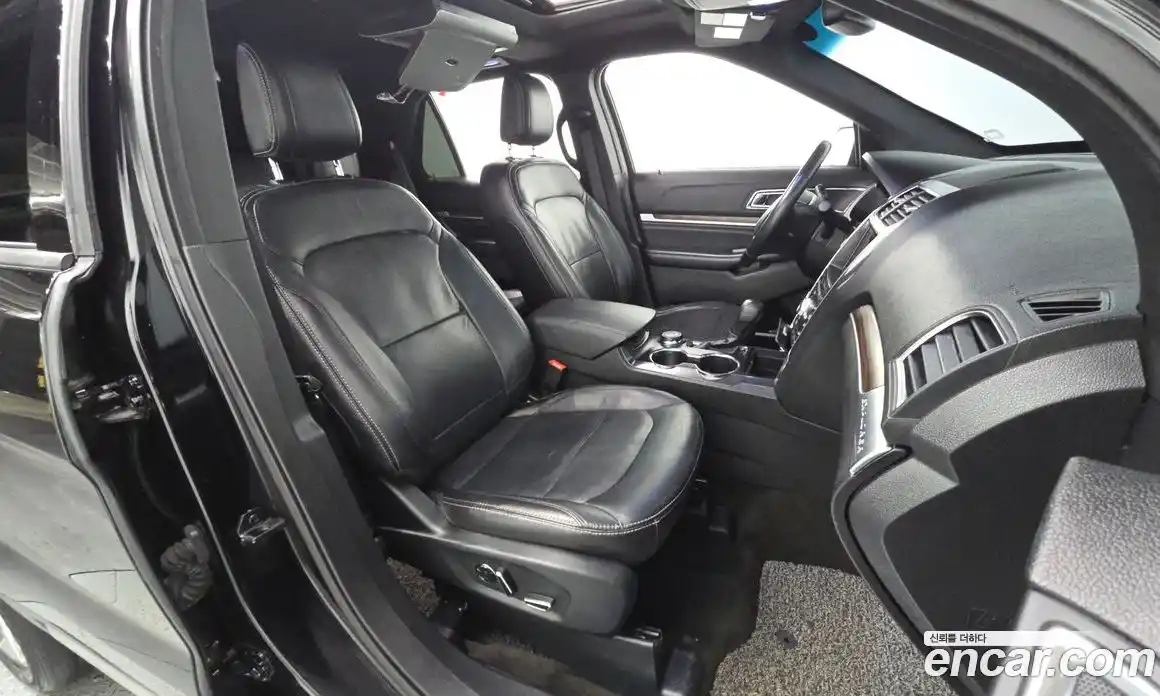 Ford Explorer 2018 2.3 гидро в Москве № 273459, фото 11