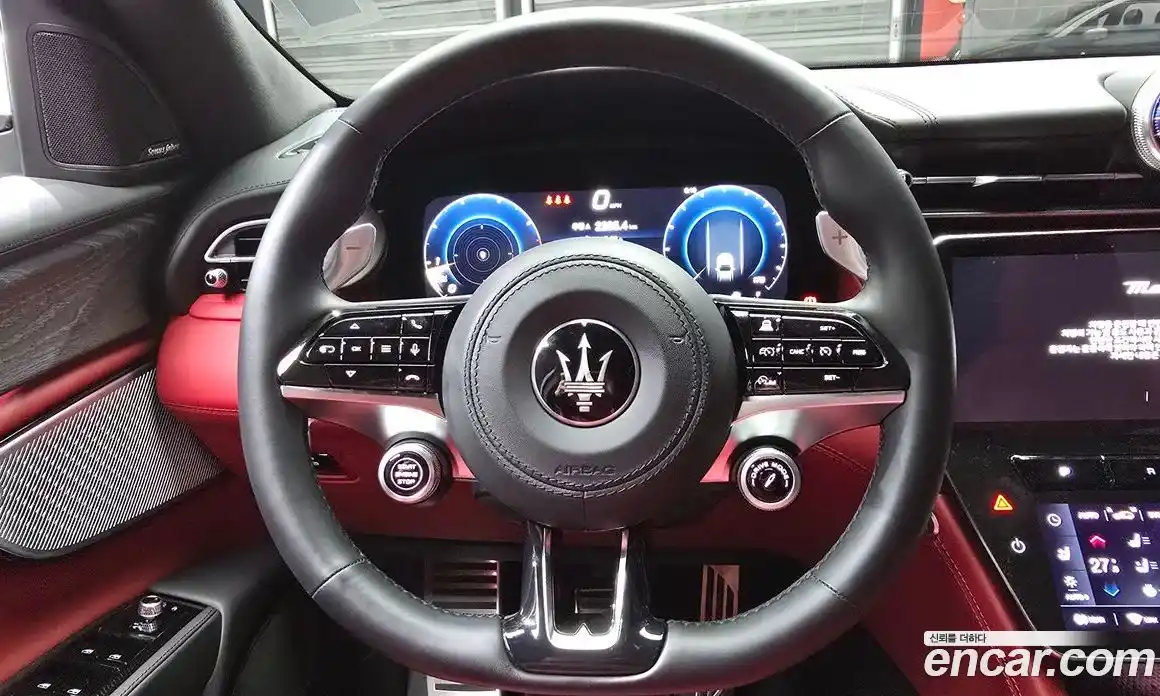 Maserati Grecale 2023 2.0 гидро в Москве № 282711, фото 13