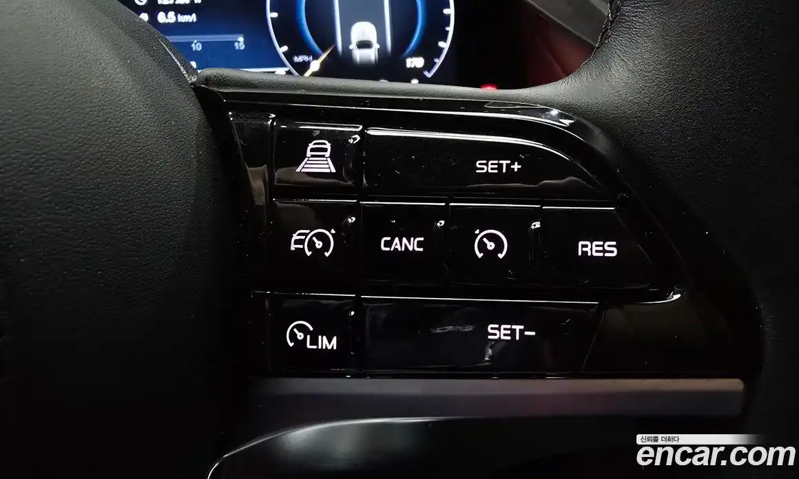 Maserati Grecale 2023 2.0 гидро в Москве № 282711, фото 17