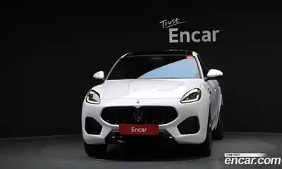 Maserati Grecale 2023 2.0 гидро в Москве № 282711, миниатюра 3