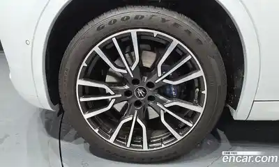 Maserati Grecale 2023 2.0 гидро в Москве № 282711, миниатюра 5