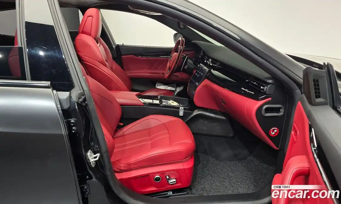 Maserati Quattroporte 2022 3.0 гидро в Москве № 282801, фото 11