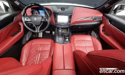 Maserati Levante 2018 3.8 гидро в Москве № 283025, миниатюра 7