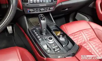 Maserati Levante 2018 3.8 гидро в Москве № 283025, миниатюра 9