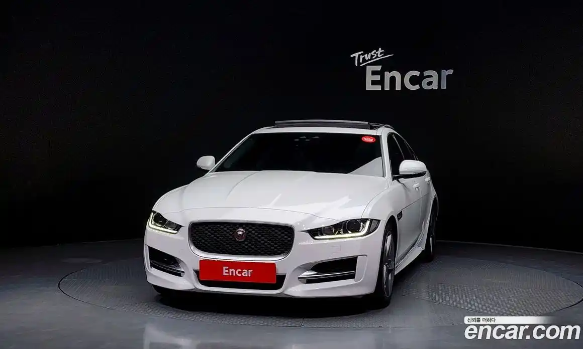 Jaguar XE 2015 2.0 гидро в Москве № 283816, фото 3