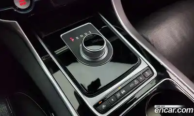 Jaguar XE 2015 2.0 гидро в Москве № 283816, миниатюра 9