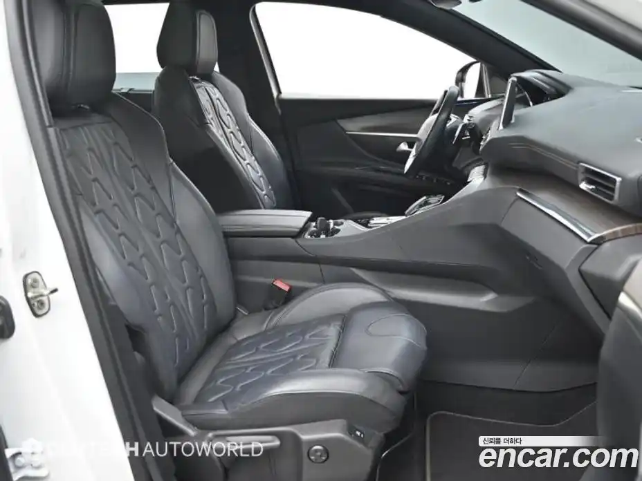 Peugeot 5008 2023 2.0 гидро в Москве № 284587, фото 12