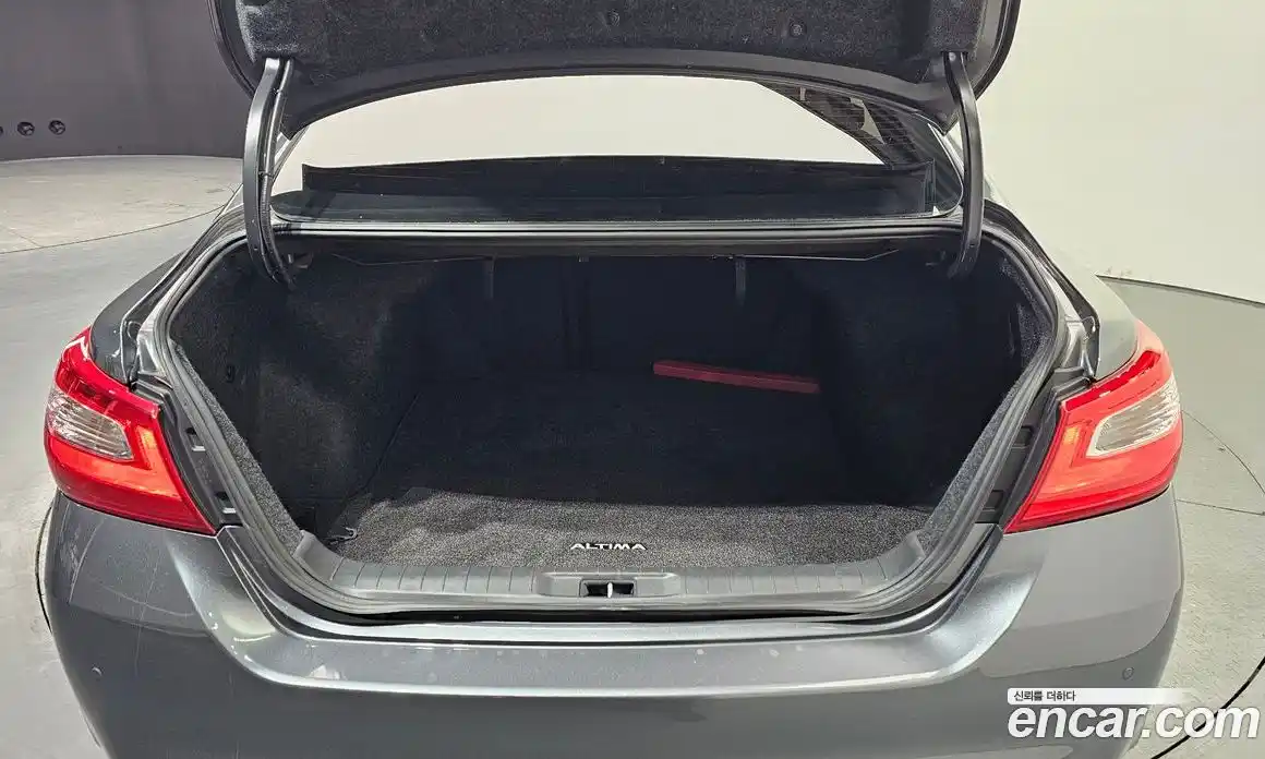 Nissan Altima 2016 2.5 гидро в Москве № 284971, фото 20