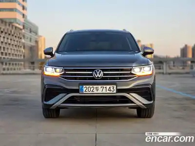 Volkswagen Tiguan 2023 2.0 гидро в Москве № 301805, миниатюра 2