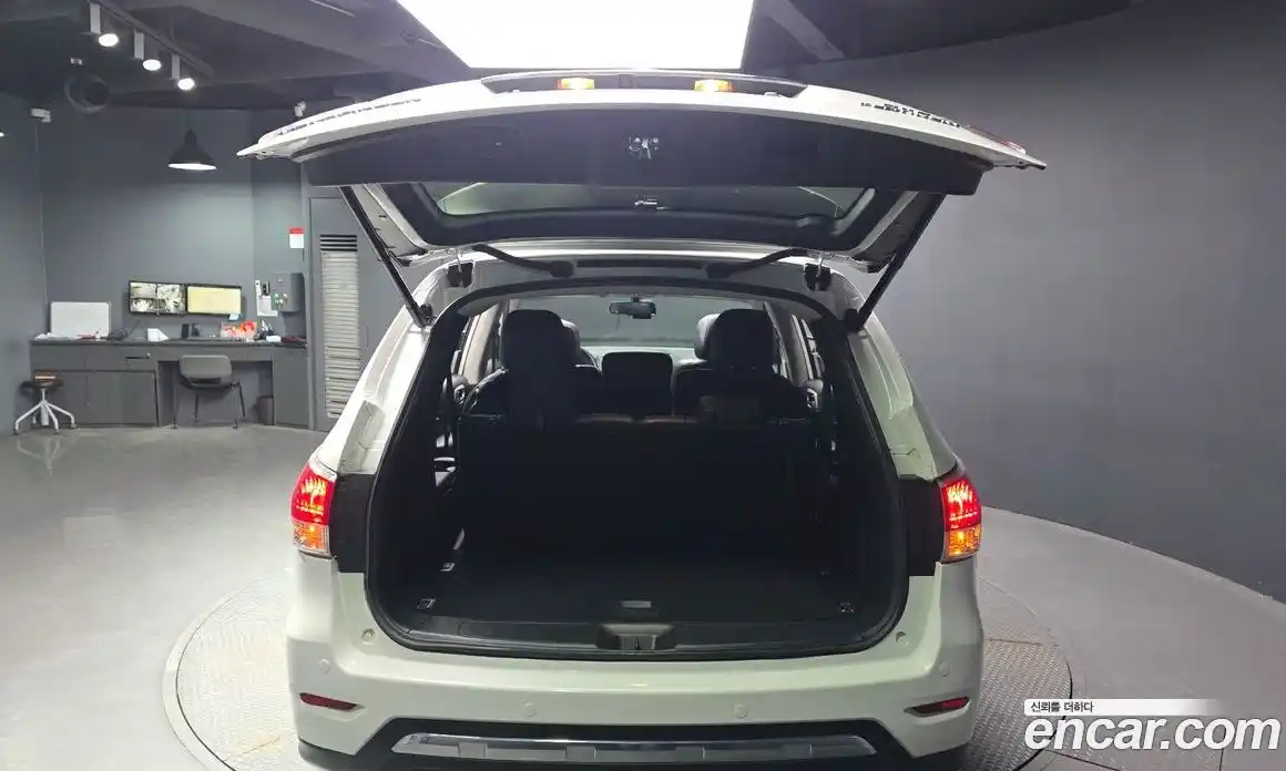 Nissan Pathfinder 2016 3.5 гидро в Москве № 309028, фото 20