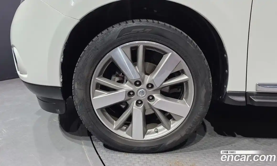 Nissan Pathfinder 2016 3.5 гидро в Москве № 309028, фото 5