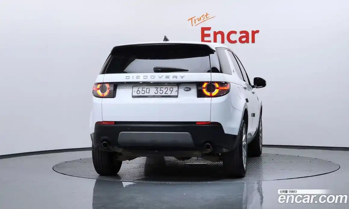 Land Rover Discovery Sport 2017 2.0 гидро в Москве № 315664, фото 4