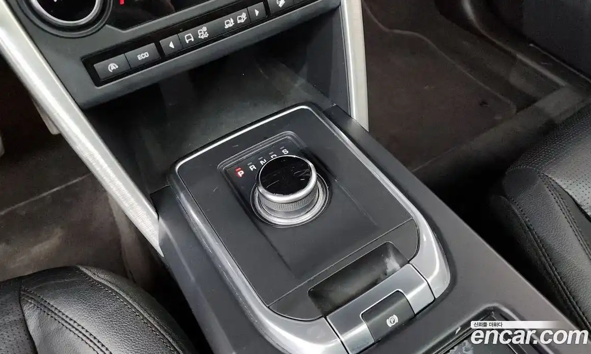 Land Rover Discovery Sport 2017 2.0 гидро в Москве № 315664, фото 9