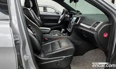 Jeep Cherokee 2018 3.6 гидро в Москве № 322593, миниатюра 11