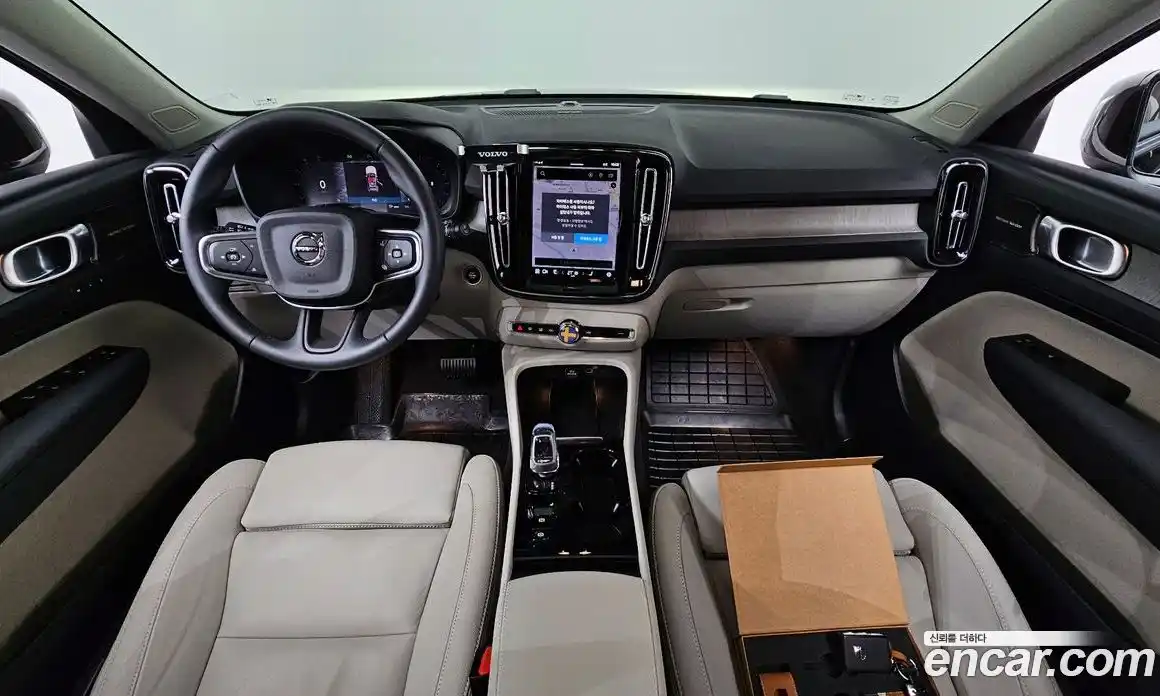 Volvo XC40 2024 2.0 гидро в Москве № 325996, фото 7