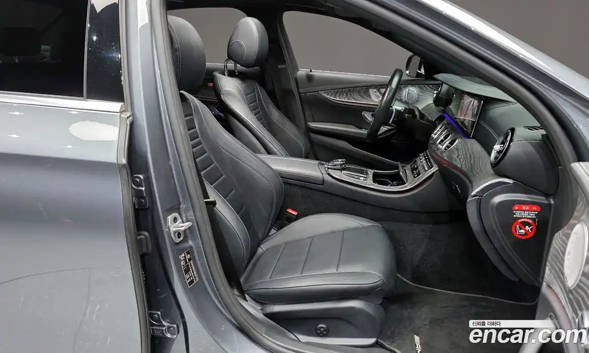 Mercedes-Benz E-Class 2021 2.0 гидро, фото 11