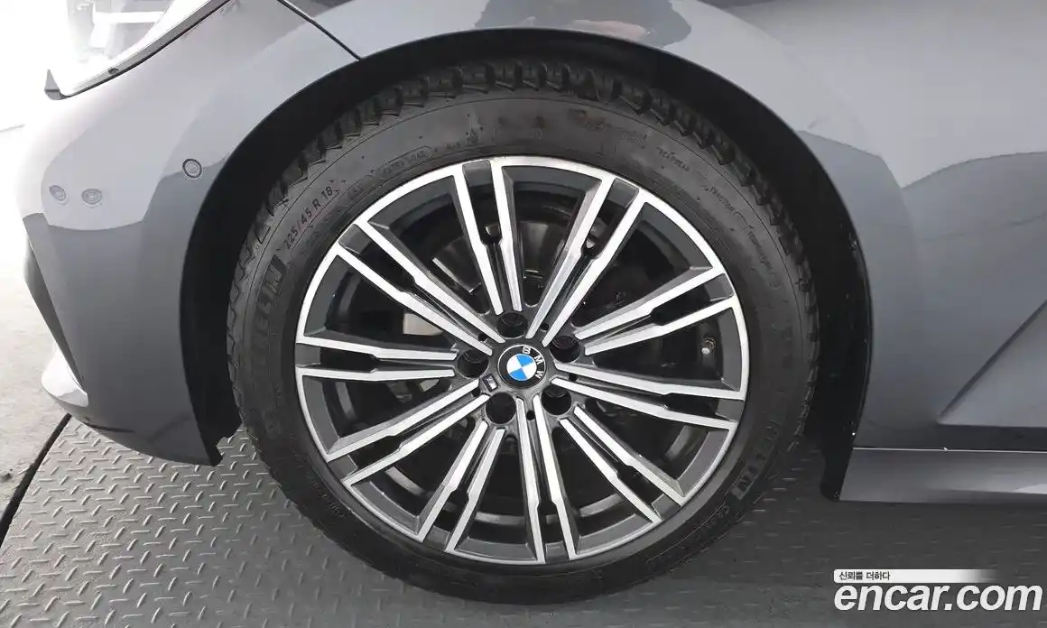 BMW 3-Series 2021 2.0 гидро в Москве № 367840, фото 4