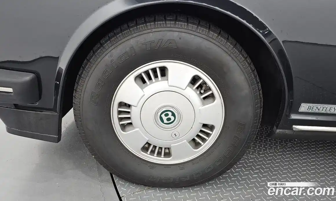 Bentley Brooklands 1993 6.7 гидро в Москве № 387196, фото 5