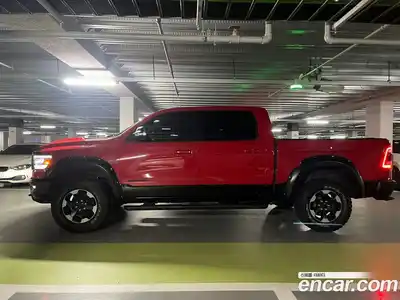 Dodge Ram Pick Up 2019 5.7 гидро в Москве № 402929, миниатюра 3