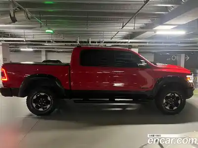 Dodge Ram Pick Up 2019 5.7 гидро в Москве № 402929, миниатюра 4