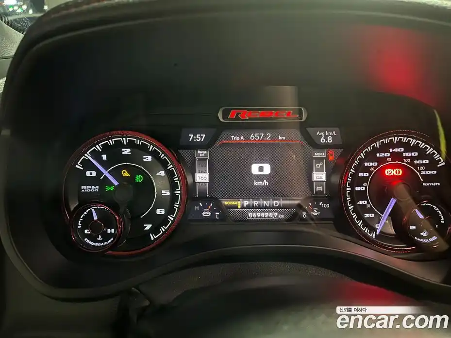 Dodge Ram Pick Up 2019 5.7 гидро в Москве № 402929, фото 8