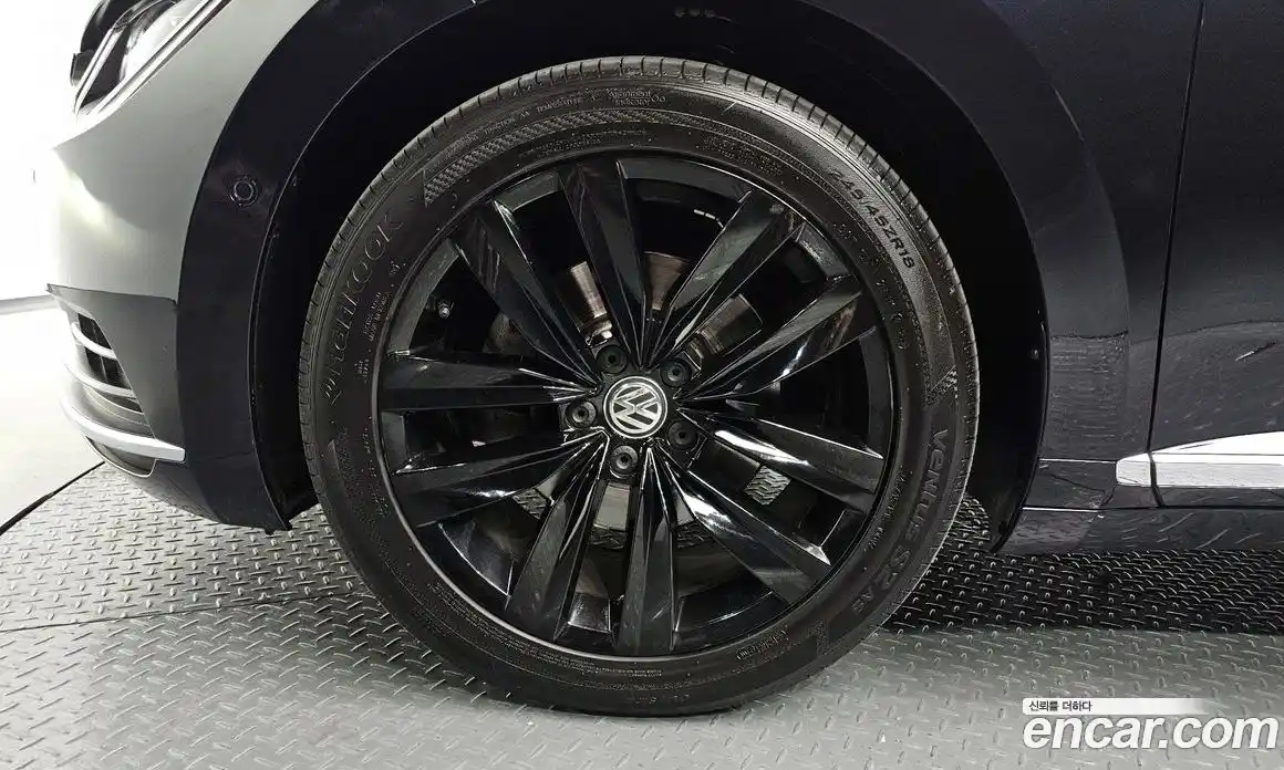 Volkswagen Arteon 2018 2.0 гидро в Москве № 472290, фото 5