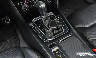 Volkswagen Arteon 2018 2.0 гидро в Москве № 472290, миниатюра 9