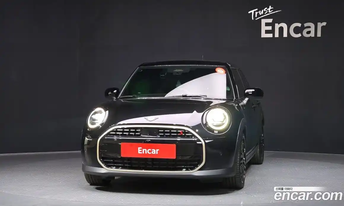 Mini Cooper 2024 2.0 гидро в Москве № 492111, фото 3