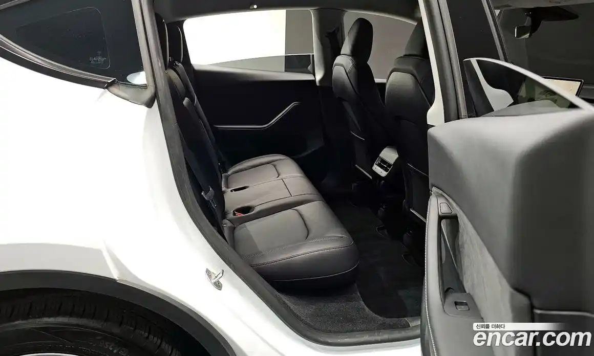 Tesla Model Y 2023 0.2 гидро в Москве № 499527, фото 12