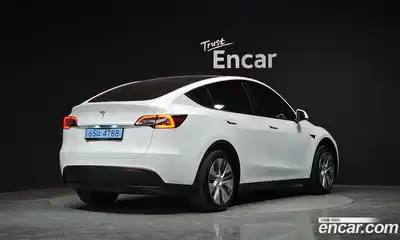 Tesla Model Y 2023 0.2 гидро в Москве № 499527, миниатюра 2