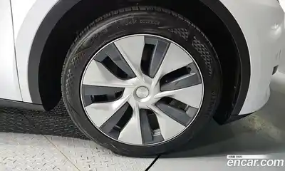 Tesla Model Y 2023 0.2 гидро в Москве № 499527, миниатюра 5