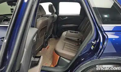 Audi Q4 e-tron 2022 0.2 гидро в Москве № 544200, миниатюра 11
