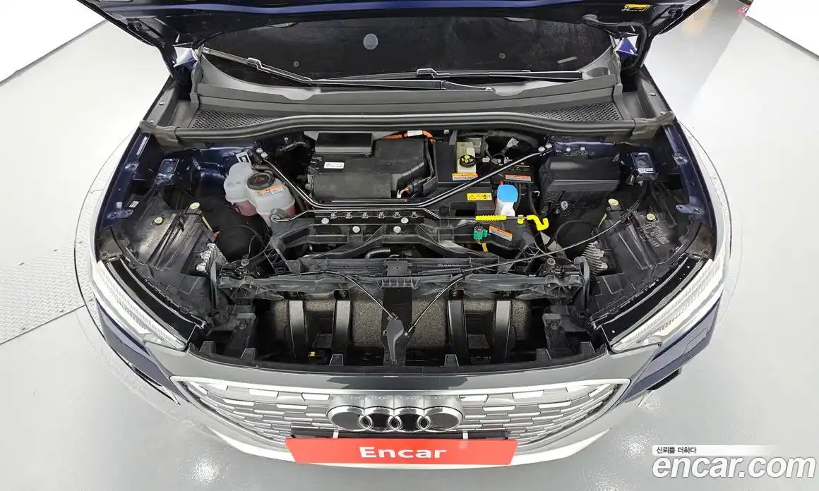 Audi Q4 e-tron 2022 0.2 гидро в Москве № 544200, фото 6