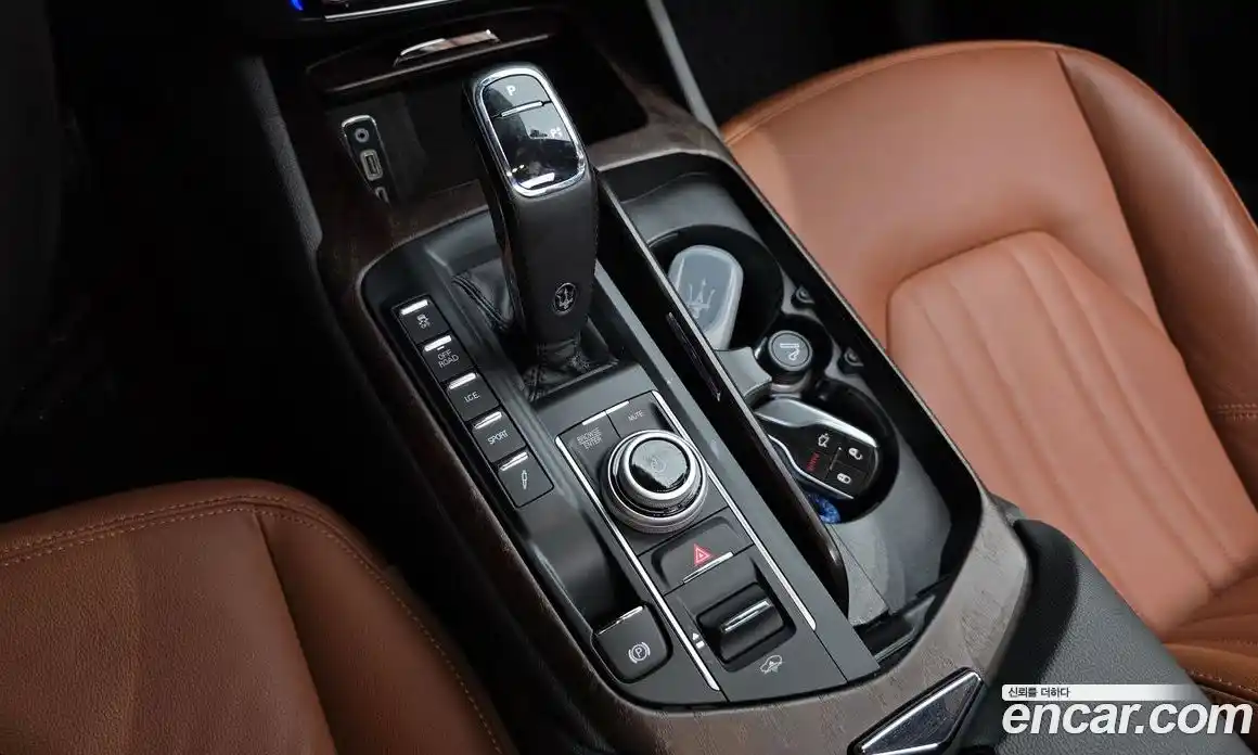 Maserati Levante 2022 2.0 гидро в Москве № 547615, фото 9