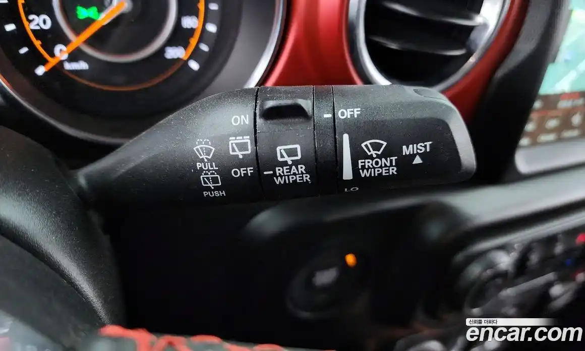 Jeep Wrangler 2023 2.0 гидро в Москве № 583532, фото 18