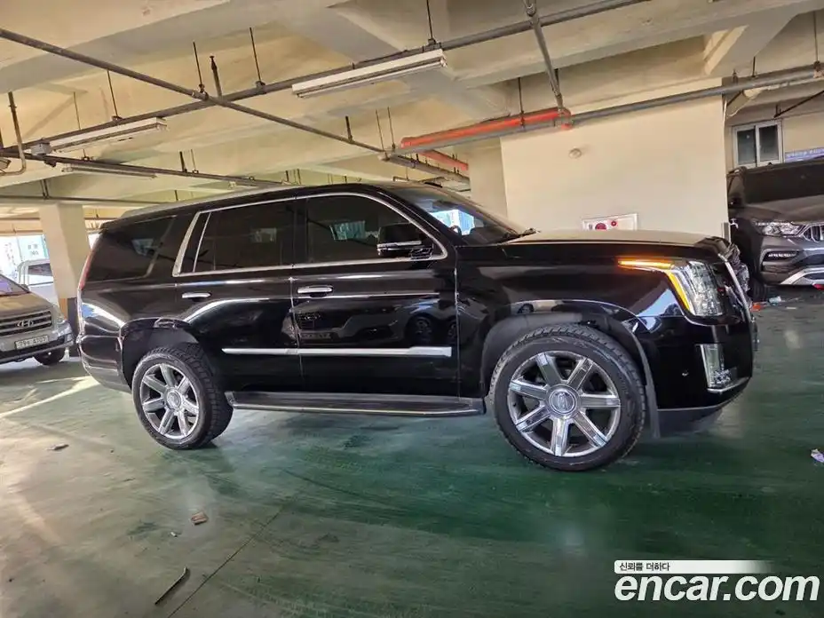 Cadillac Escalade 2017 6.2 гидро в Москве № 585744, фото 5