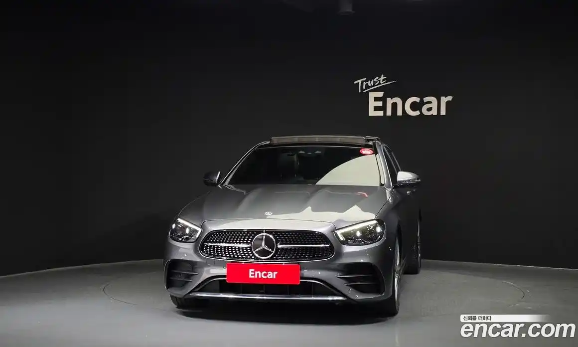 Mercedes-Benz E-Class 2022 2.0 гидро, фото 3