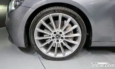 Mercedes-Benz E-Class 2022 2.0 гидро, миниатюра 5