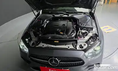 Mercedes-Benz E-Class 2022 2.0 гидро, миниатюра 6