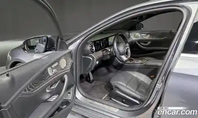 Mercedes-Benz E-Class 2022 2.0 гидро, миниатюра 10