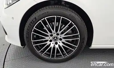 Mercedes-Benz C-Class 2025 2.0 гидро в Москве № 622632, миниатюра 5