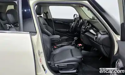 Mini Cooper 2016 2.0 гидро в Москве № 628096, миниатюра 11