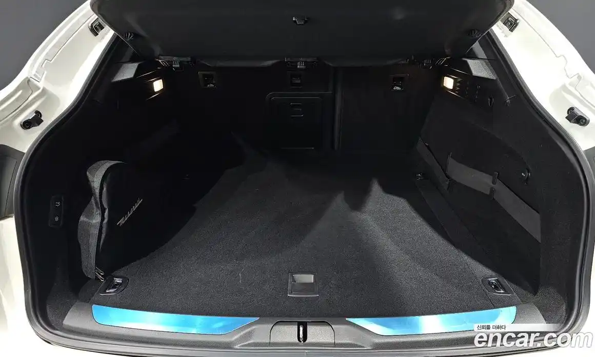 Maserati Levante 2020 3.0 гидро в Москве № 749689, фото 20