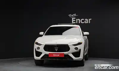 Maserati Levante 2020 3.0 гидро в Москве № 749689, миниатюра 3
